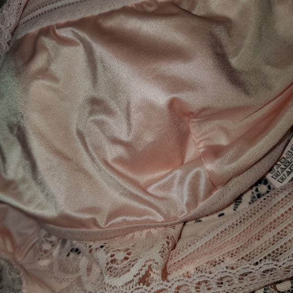 Victoria's secret Bralette - Picture 5 of 6